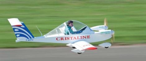 VIDEO! Cristaline - un avion electric de doar 90 de kilograme!