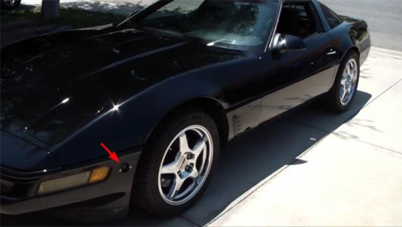 VIDEO! Corvette 1996 transformat in masina electrica!