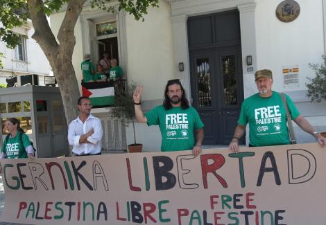 Ambasada Spaniei in Grecia, ocupata de militantii pro-palenstinieni