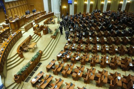 Deputatii, ineficienti: Doar doua initiative au devenit legi in 2011