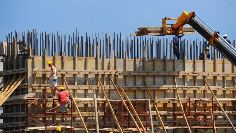 Lucrarile in constructii au scazut cu 3,3% in primele cinci luni ale anului