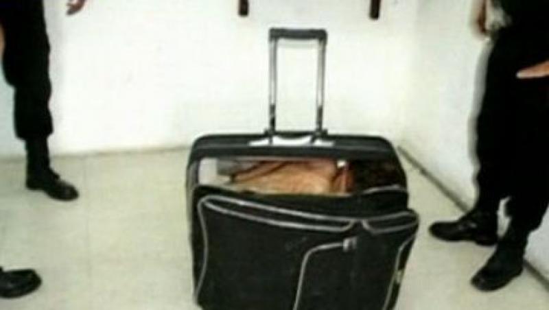 Mexic: O femeie a incercat sa-si scoata sotul din inchisoare intr-o valiza