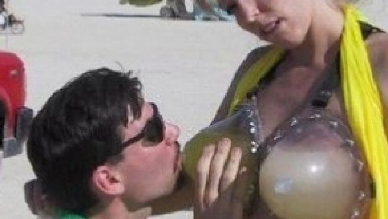 FOTO! Vezi cele mai trasnite costume de baie!