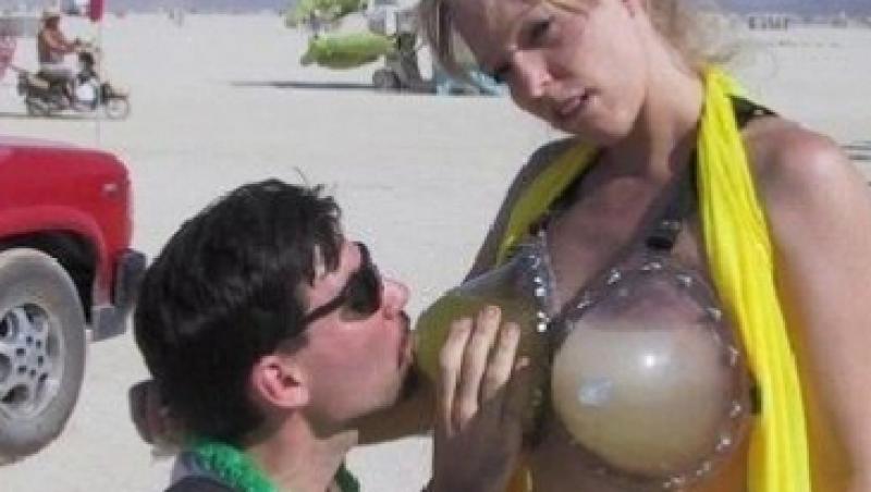 FOTO! Vezi cele mai trasnite costume de baie!