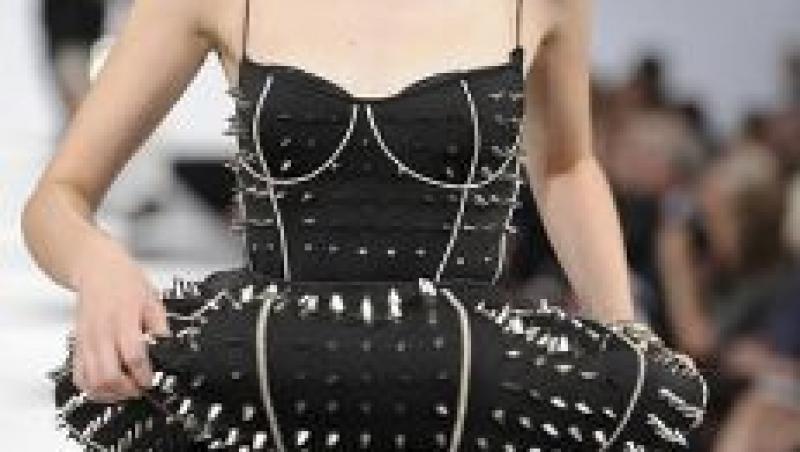 FOTO! Vezi cele mai trasnite costume de baie!