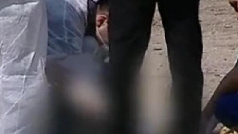 Arges: Bebelus gasit intr-un tomberon de doi oameni ai strazii