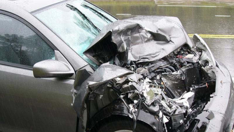 Criza economica determina mai multe sinucideri dar mai putine accidente auto