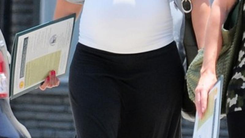 FOTO! Jessica Alba, o gravida foarte sexy!