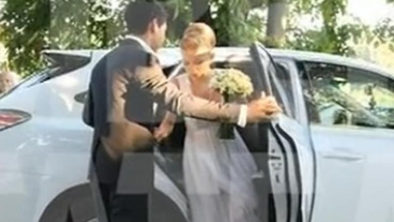 VIDEO! Elena Gheorghe s-a logodit! Vezi imagini inedite!