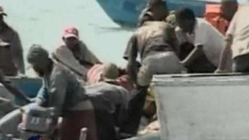 VIDEO! 50 de oameni s-au inecat in insulele Comore dupa ce o barca s-a lovit de o stanca