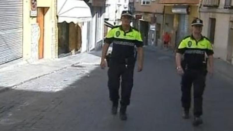 Oras in faliment in Spania. Politistii sunt nevoiti sa patruleze pe jos pentru ca n-au benzina