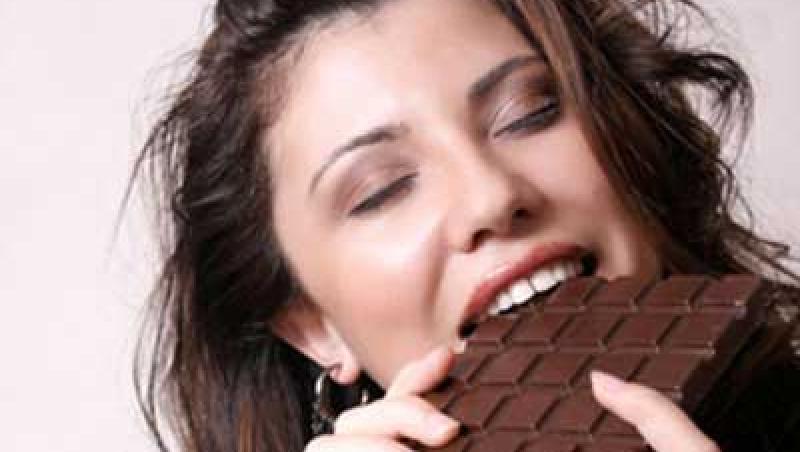 Ciocolata neagra, utila in combaterea efectelor nefaste ale soarelui