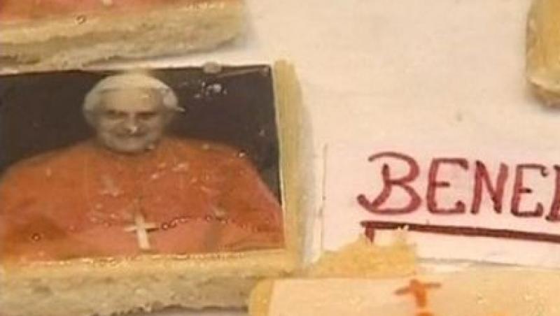 VIDEO! Biscuitii cu chipul Papei, la mare cautare in Spania