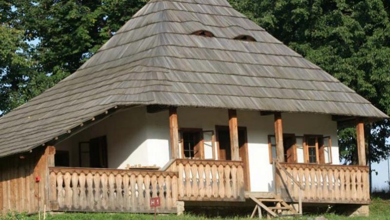 VIDEO! Muzeul Satului Bucovinean ascunde peste 80 de obiective de vizitat
