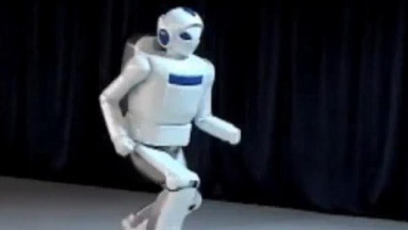 VIDEO! Un robot a devenit campion la alergat!
