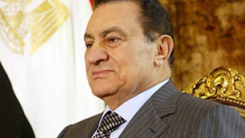Guvernul egiptean a ordonat transferarea lui Hosni Mubarak la Cairo