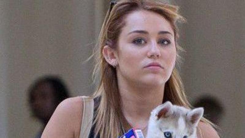 FOTO! Miley Cyrus apara drepturile homosexualilor pe Twitter