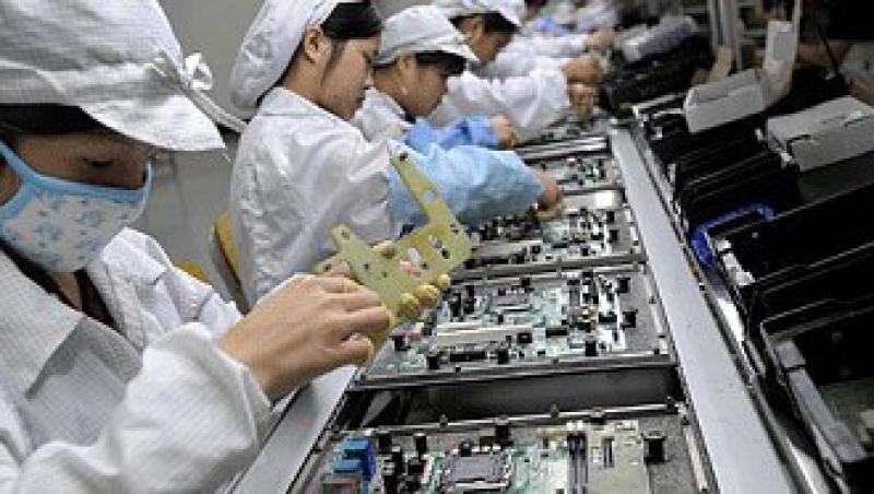 Un milion de roboti vor inlocui angajatii unei companii chinezesti!