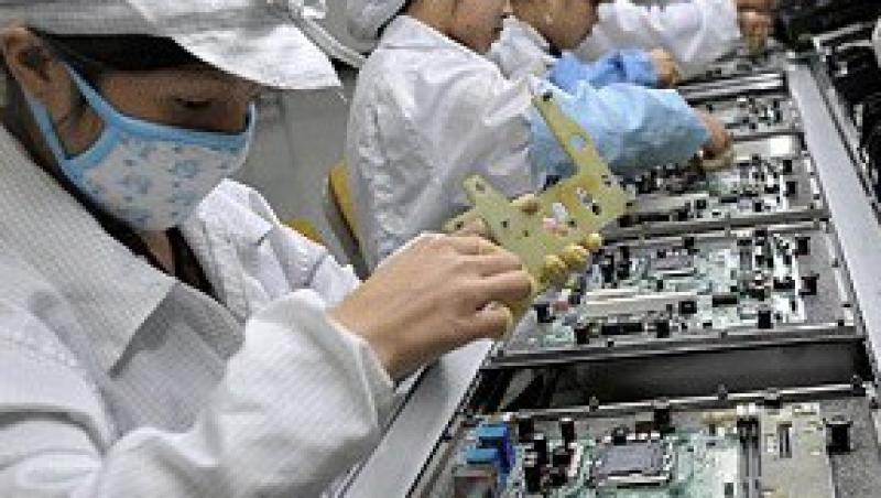 Un milion de roboti vor inlocui angajatii unei companii chinezesti!