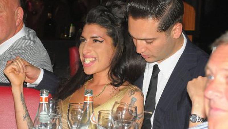 Amy Winehouse, logodita in secret