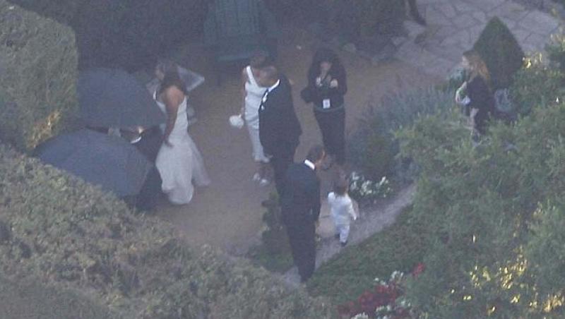 FOTO! Veste trista pentru barbatii de pretutindeni! Kim Kardashian s-a casatorit!