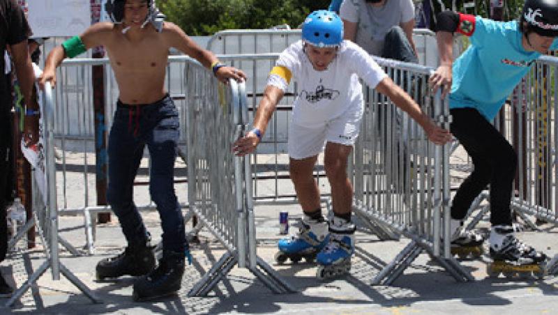 Skate Cross, un nou sport extrem, face furori in lume