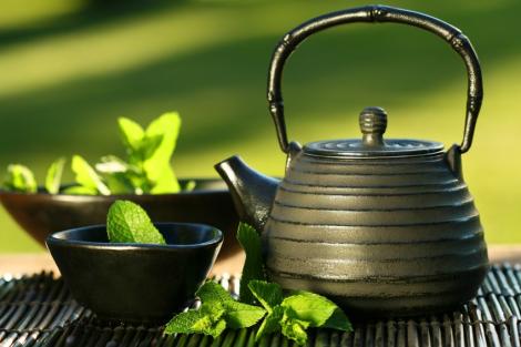 Zece beneficii uluitoare ale ceaiului verde asupra organismului