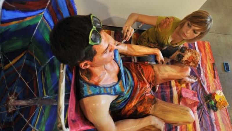 FOTO! O artista americana transforma oamenii in tablouri 3D
