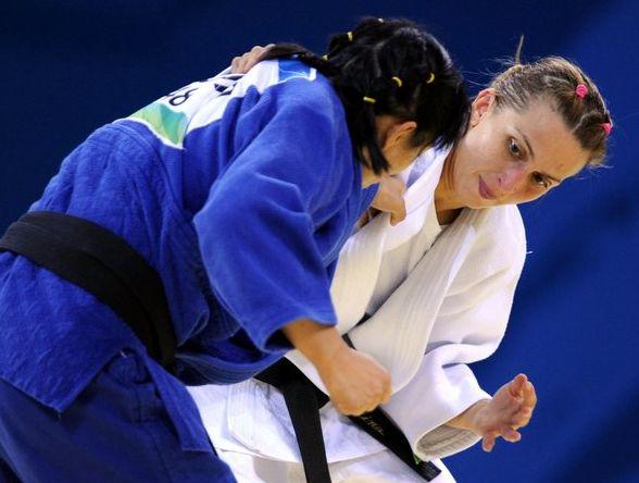 Judo: Alina Dumitru a ratat podiumul la CM de la Paris