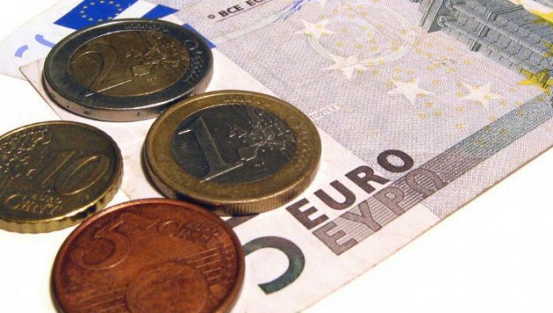 Leul s-a apreciat fata de euro, dolar si francul elvetian. Vezi cursul valutar!