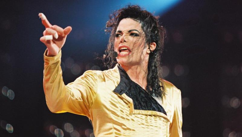 “You rock my world”, show in memoria lui Michael Jackson