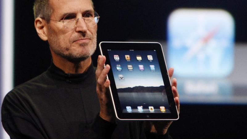 Apple a ramas fara seful mare: Steve Jobs a renuntat la functie!