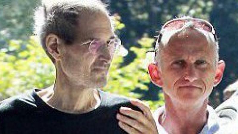 FOTO! Vezi cum si-a pus cancerul amprenta asupra lui Steve Jobs!