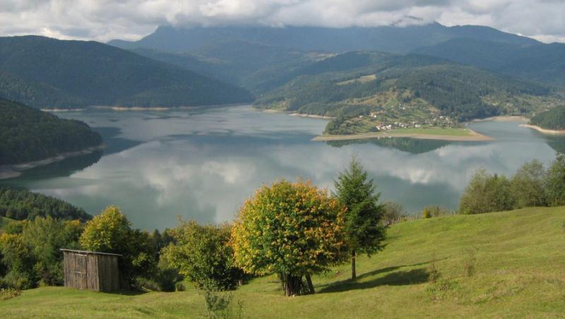 VIDEO! Izvorul Muntelui, cel mai mare lac artificial din Romania