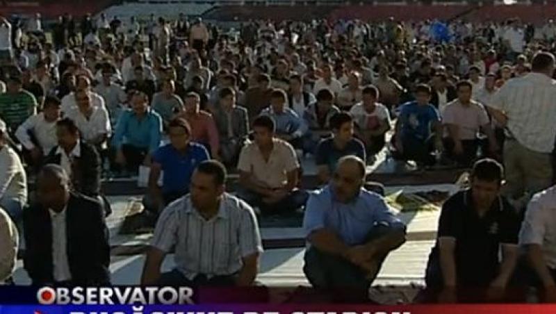 VIDEO! Mii de musulmani au sarbatorit sfarsitul Ramadanului pe Stadionul Dinamo