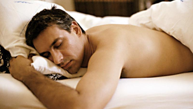 Somnul neregulat poate duce la probleme cardiace in randul barbatilor