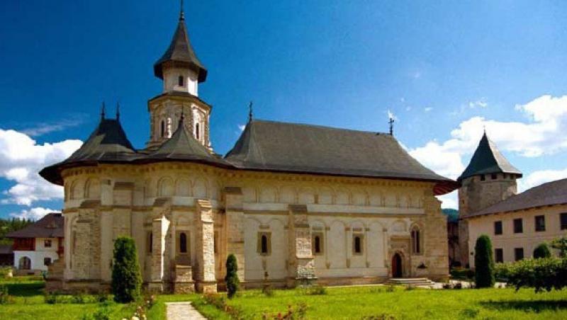 VIDEO! Manastirea Putna - locul de odihna al lui Stefan cel Mare