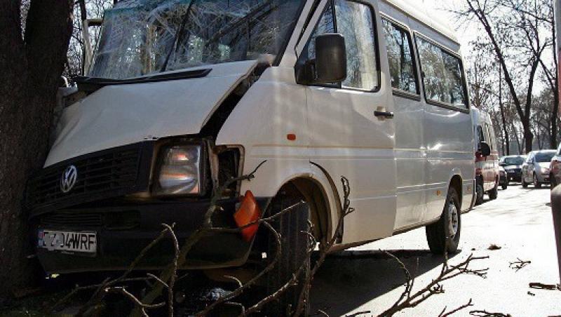 VIDEO! UPDATE! Un autocar cu 42 de copii a fost implicat intr-un accident de circulatie pe DN1