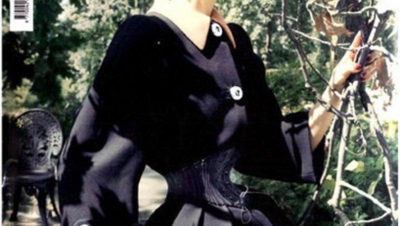 FOTO! Socant: Model cu talia de 30 de cm in Vogue Italia