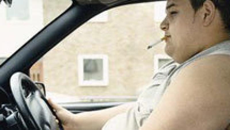 Adolescentii ce tin dieta sunt mai predispusi sa se apuce de fumat