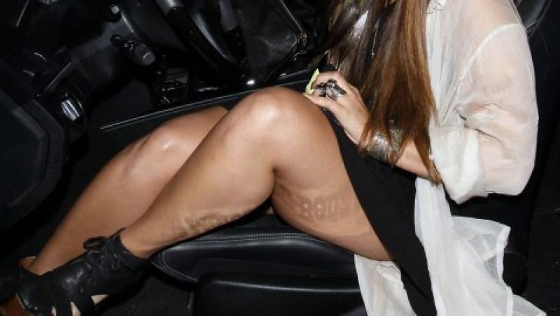 FOTO! Demi Lovato si-a aratat picioarele grase!