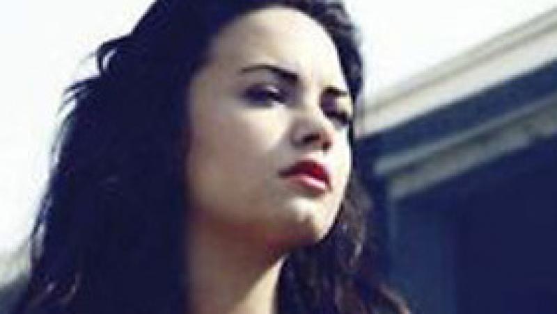 Demi Lovato, sexy in revista “Elle”!