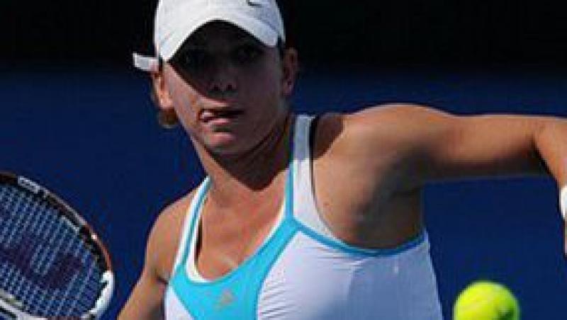 Simona Halep a invins-o pe Svetlana Kuznetova la Toronto