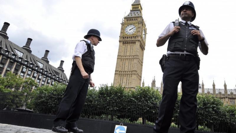 VIDEO! Jafurile si vandalismul din Londra s-au raspandit si in provincie