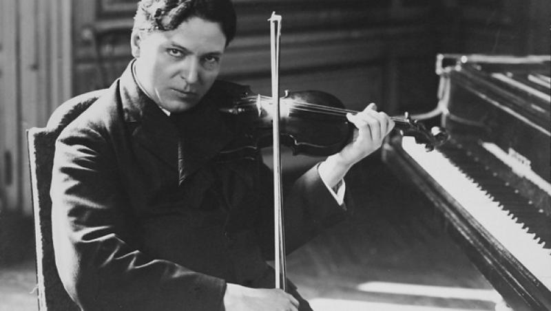 Incepe si Concursul International de vioara „George Enescu” – 2011