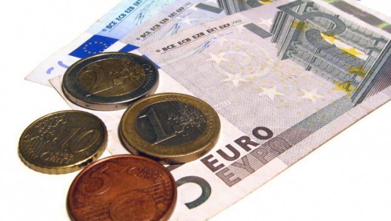 Rezervele valutare ale BNR au scazut in august cu 130 milioane euro