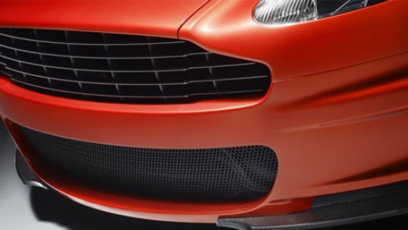 FOTO! Aston Martin il pregateste pentru Frankfurt pe DBS Carbon Edition