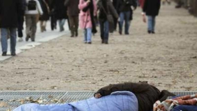 Teodor Baconschi: Cersitul pe Champs-Elysees nu ne face cinste