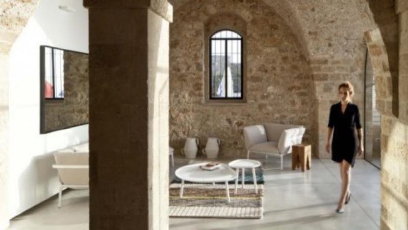 FOTO! Castel medieval cu interior modern