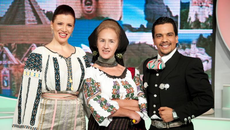 Cosmina Pasarin, Simona Balanescu si Florentina Fantanaru vor defila in costume mexicane,la 